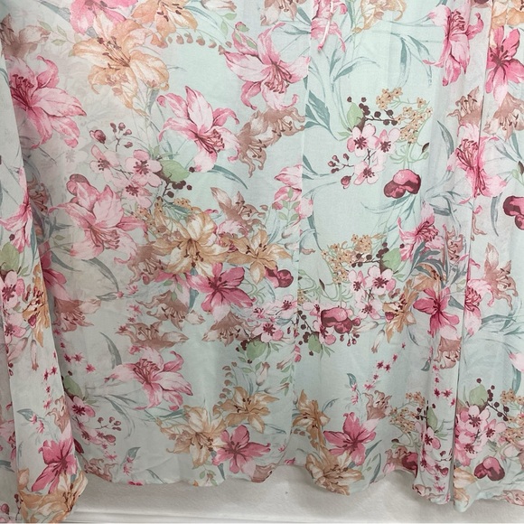 ASTR The Label • Noya Floral Cutout maxi dress - Picture 8 of 11